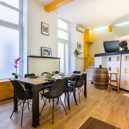 아파트 Historical Center Loft